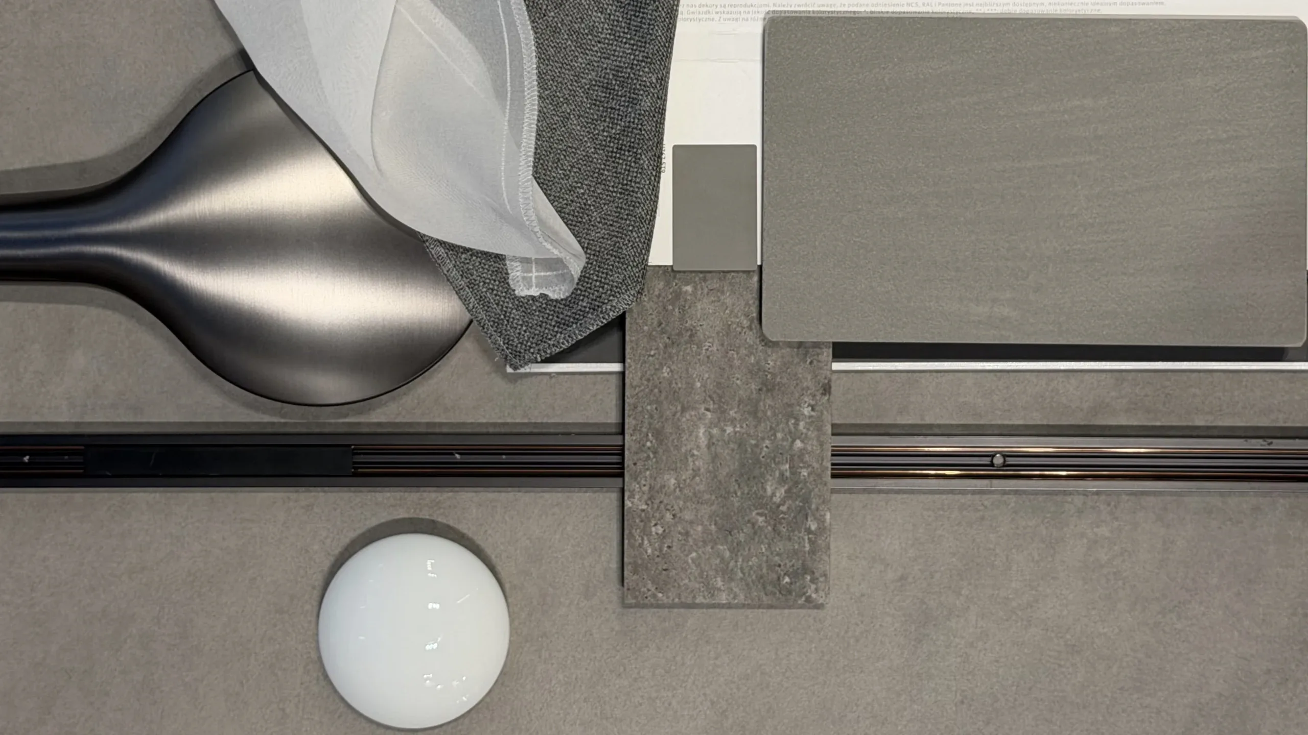 Concrete Minimalism — ŁAZIENKA Z PRYSZNICEM